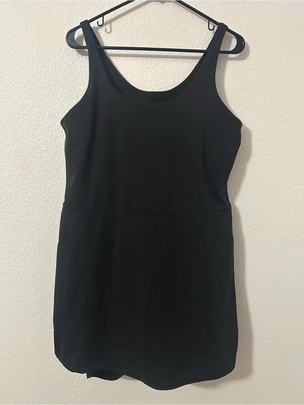 Classic Black Sleeveless Women's Athletic Dress